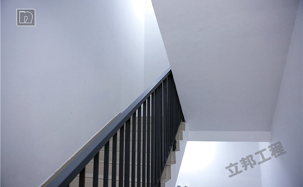 如何刷乳膠漆?墻面刷乳膠漆的步驟和方法!