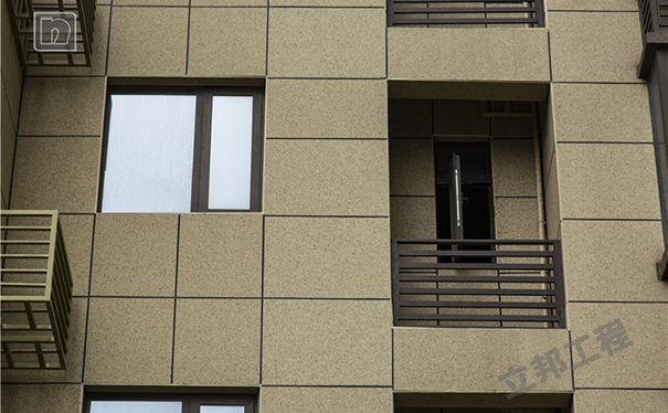 一體板外墻多少錢(qián)一平方米清包工?